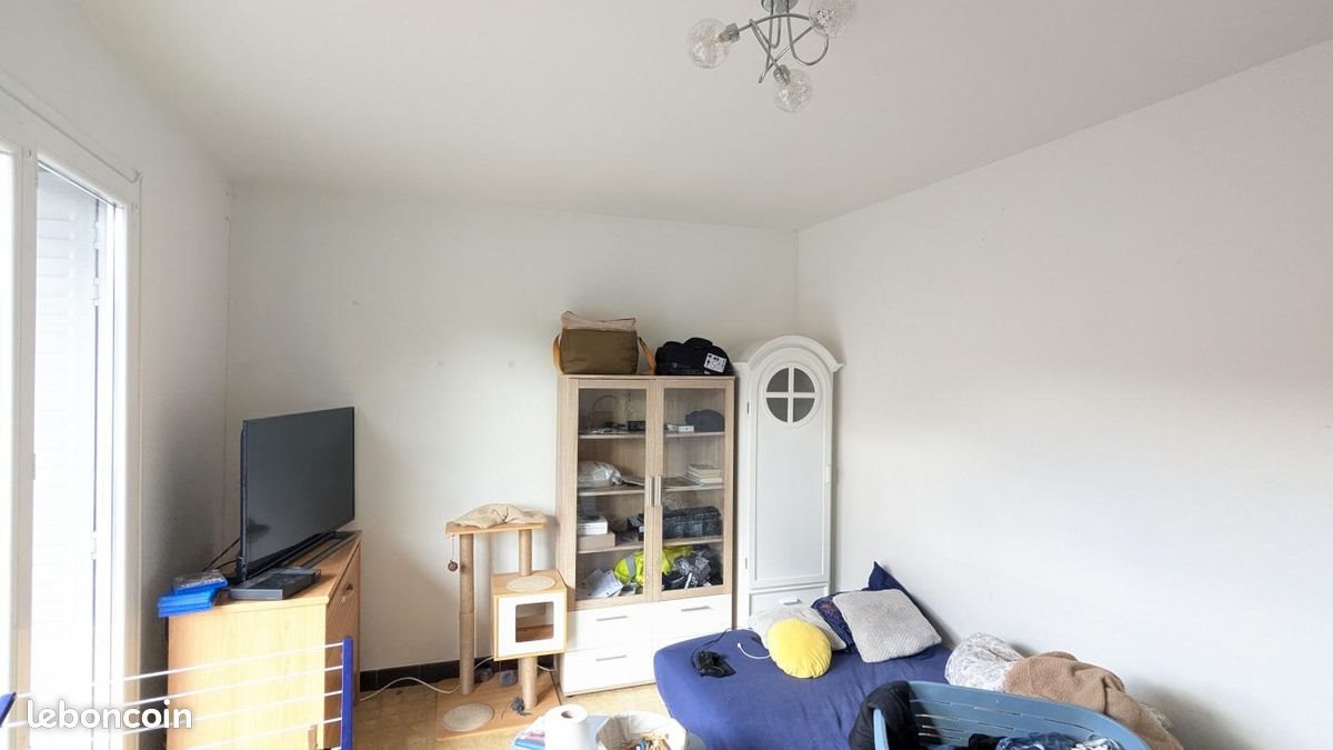 Appartement à louer, 42m², Vougy