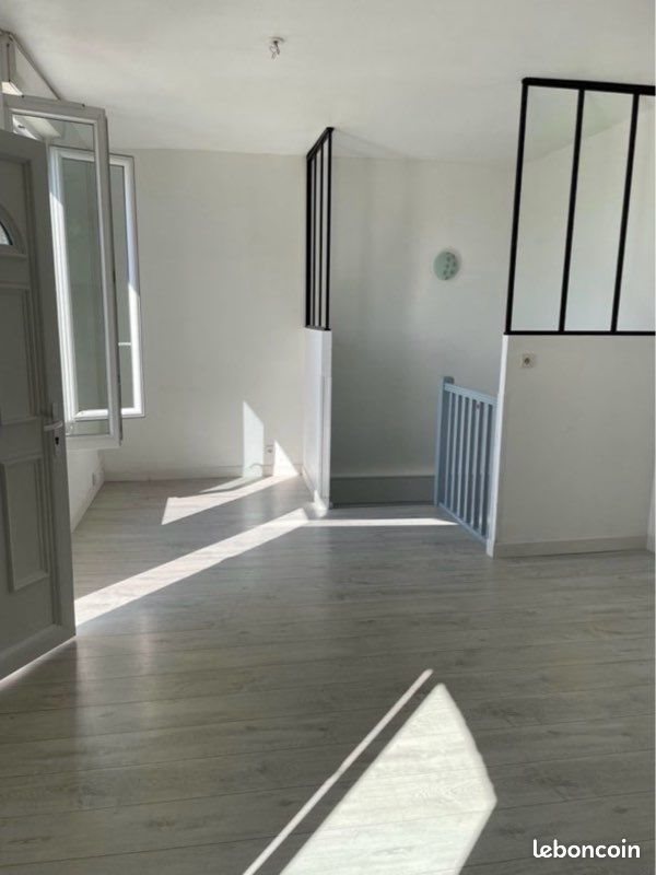 Maison à louer, 63m², Fougères