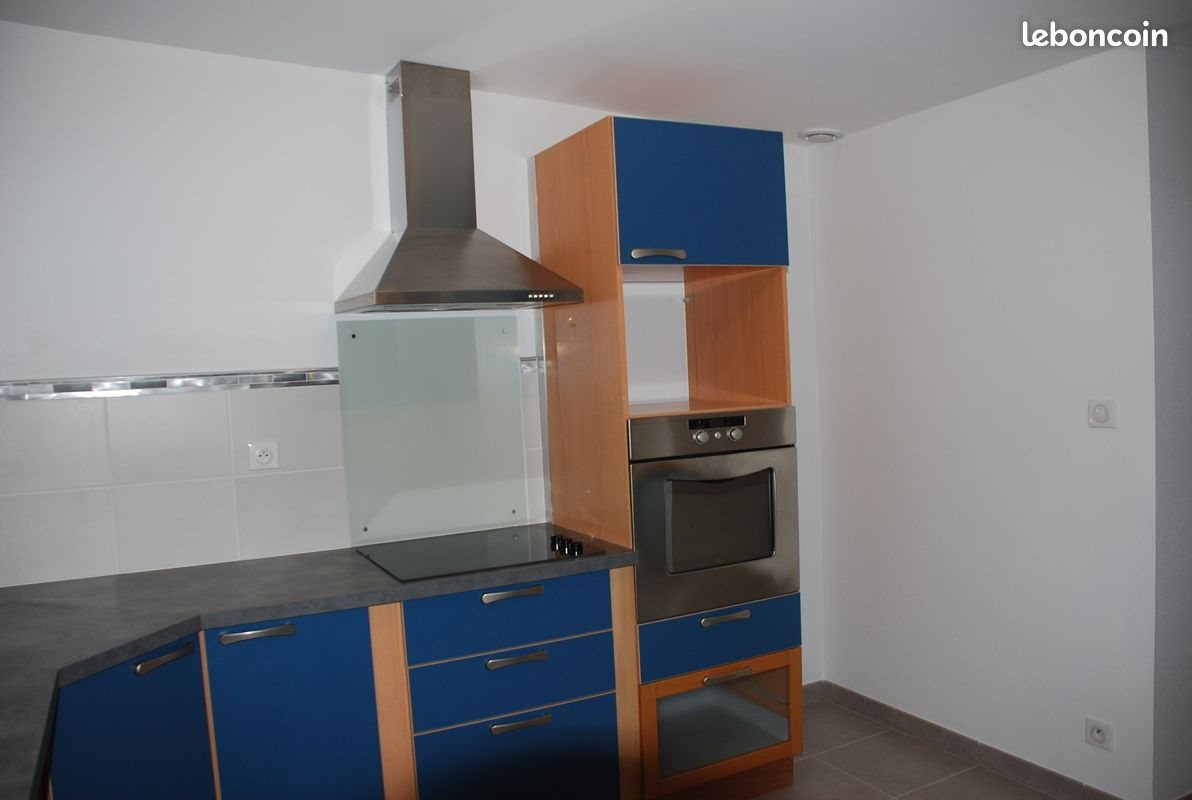 Appartement à louer, 78m², Irodouër