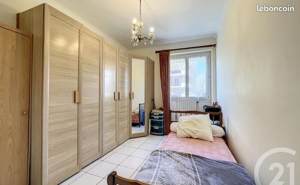 Appartement à louer, 87m², Ajaccio