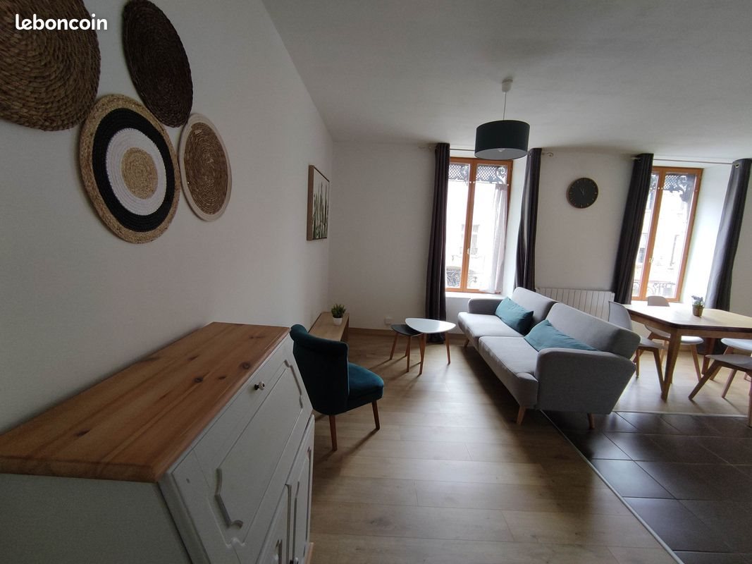 Appartement à louer, 55m², Belleville