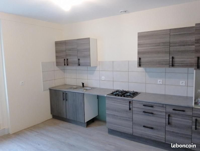 Appartement à louer, 98m², Le Chambon-Feugerolles