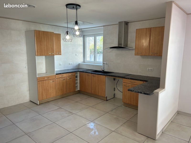 Appartement à louer, 100m², Gramat