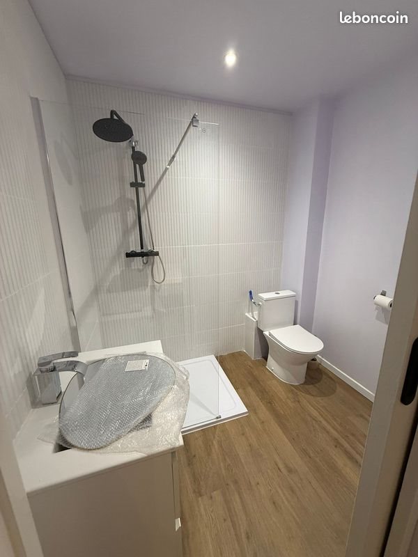 Appartement à louer, 25m², Nîmes