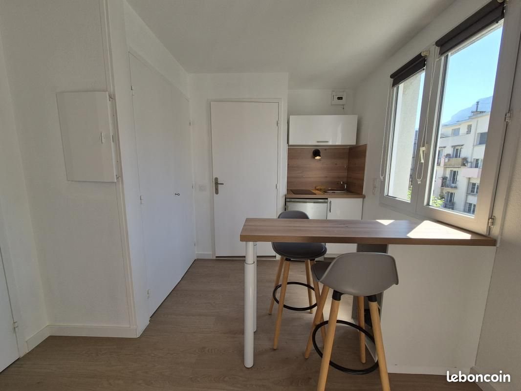 Appartement à louer, 29m², Grenoble