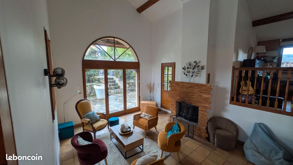 Maison à louer, 210m², Thurins