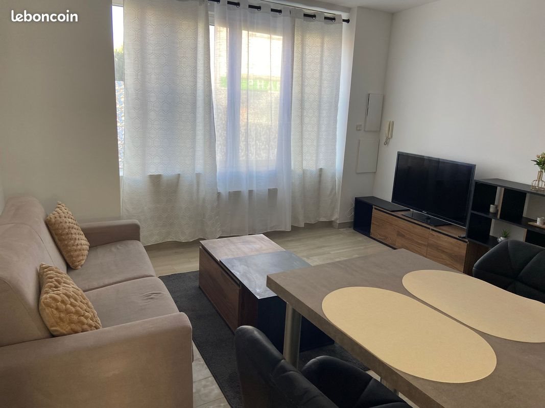 Appartement à louer, 37m², Vénissieux