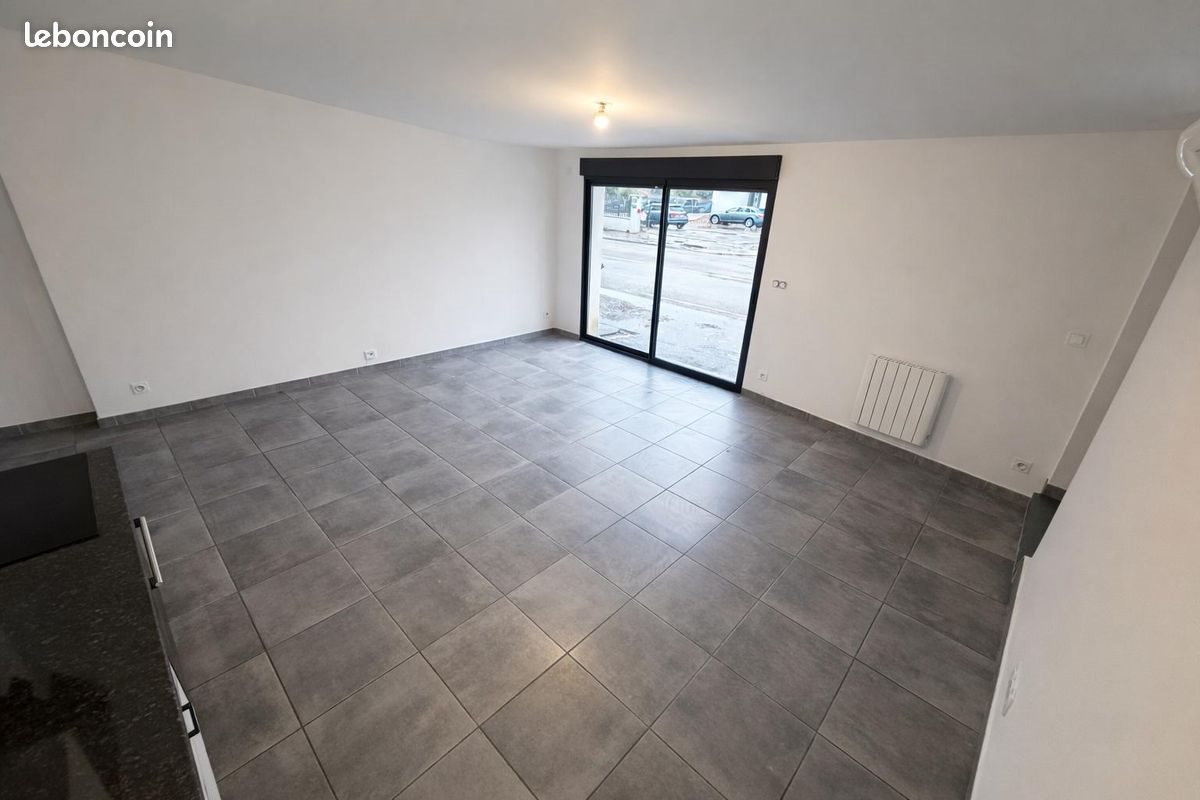 Appartement à louer, 40m², Nîmes