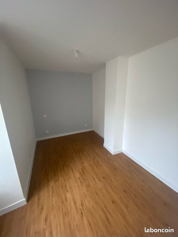 Appartement à louer, 33m², Valanjou