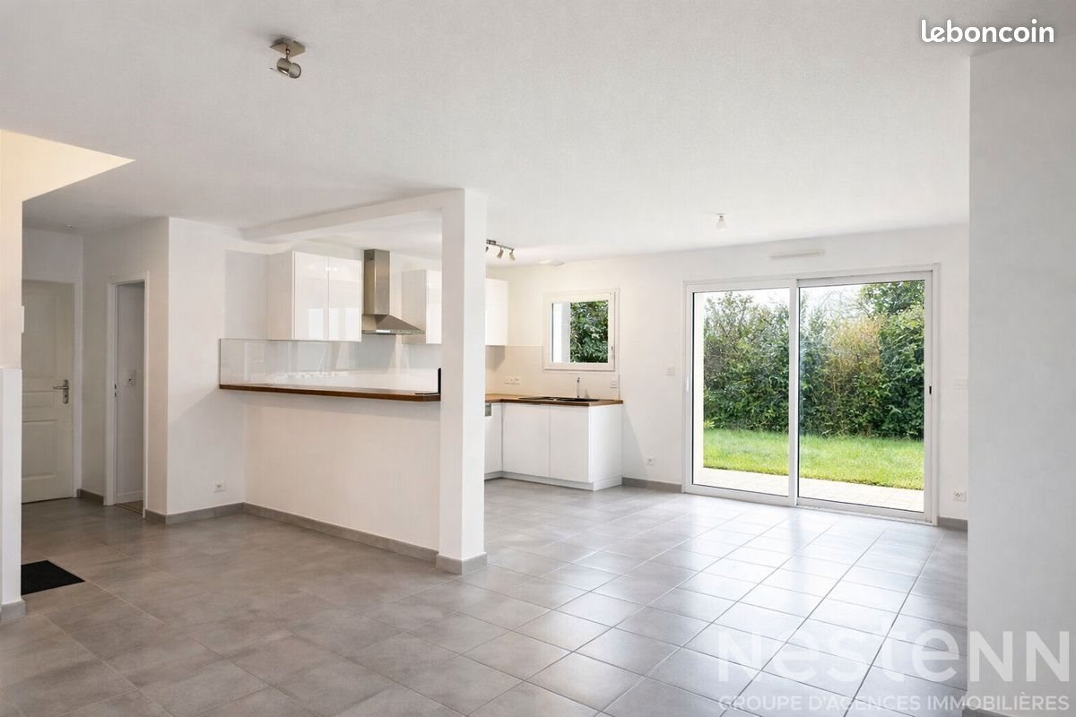 Maison à louer, 96m², Pluneret