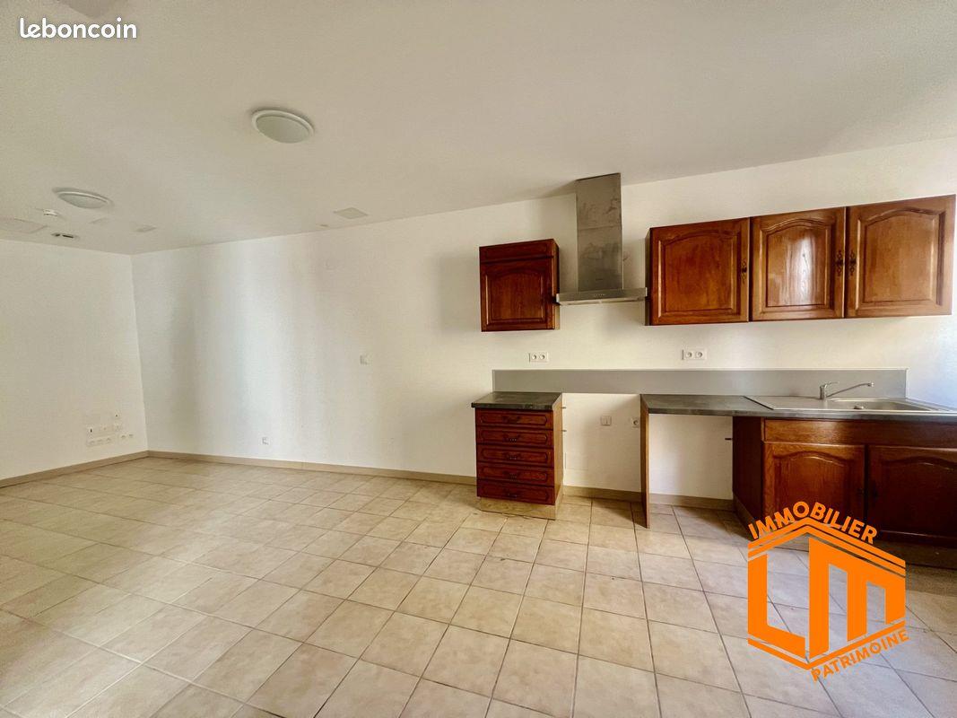 Appartement à louer, 41m², Bessan