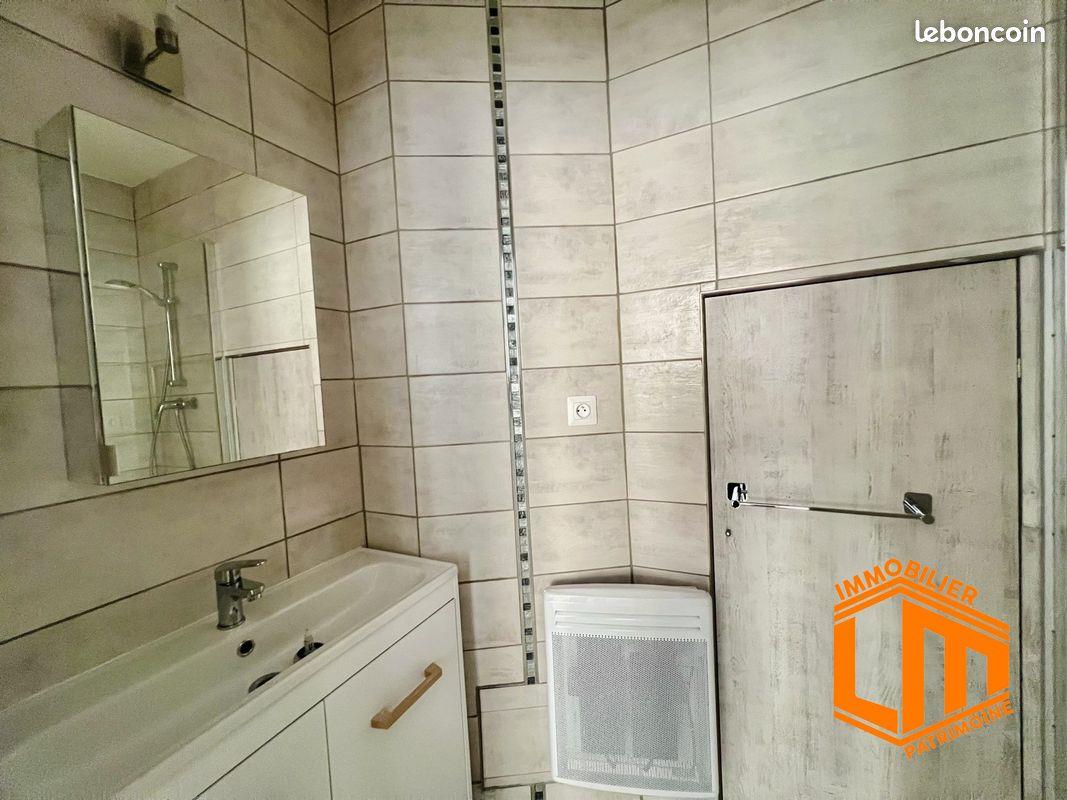 Appartement à louer, 41m², Bessan