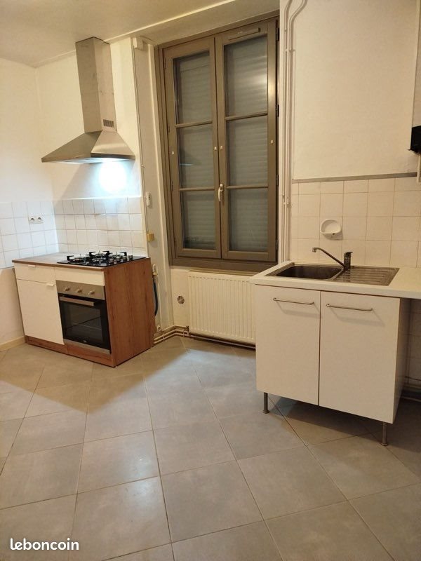 Appartement à louer, 42m², Dangé-Saint-Romain