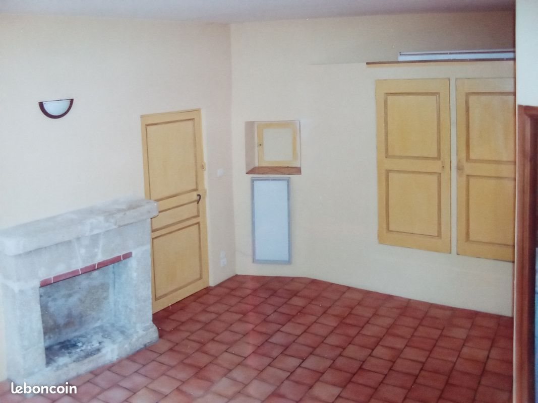 Appartement à louer, 47m², Pélissanne