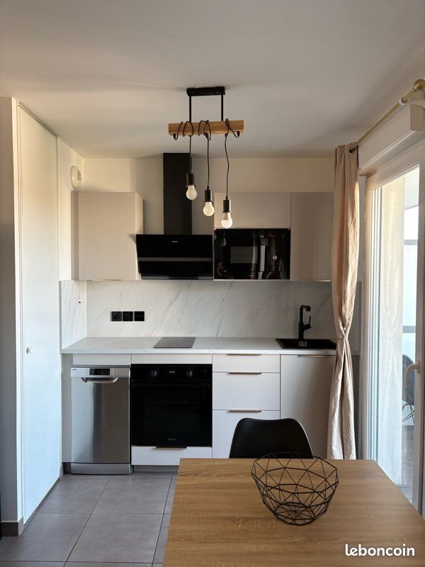 Appartement à louer, 39m², Bron