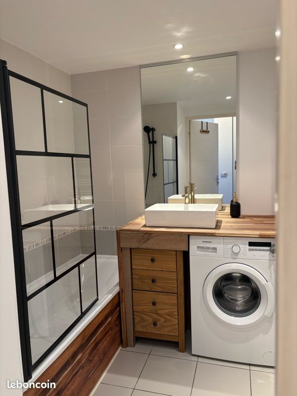 Appartement à louer, 39m², Bron