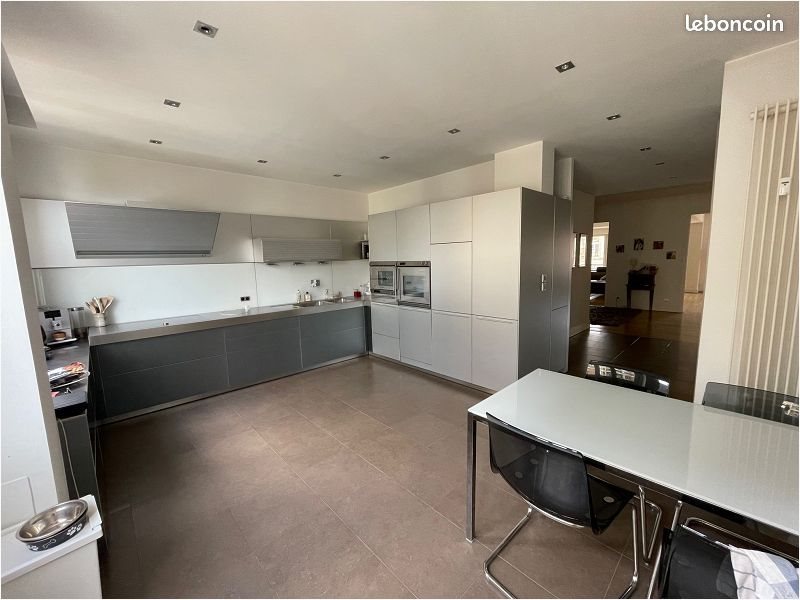 Appartement à louer, 212m², Lille