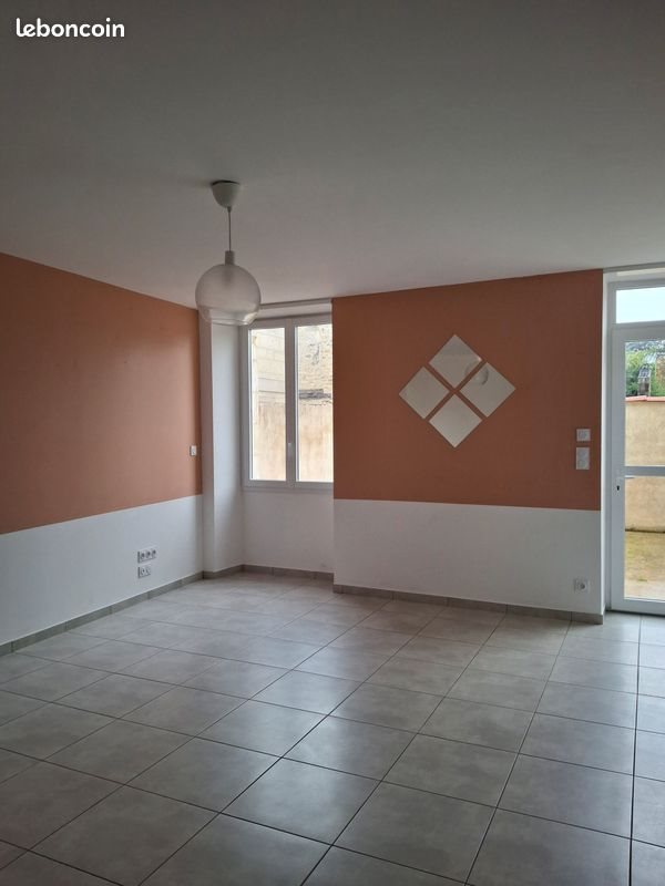 Appartement à louer, 64m², Saint-Genis-de-Saintonge