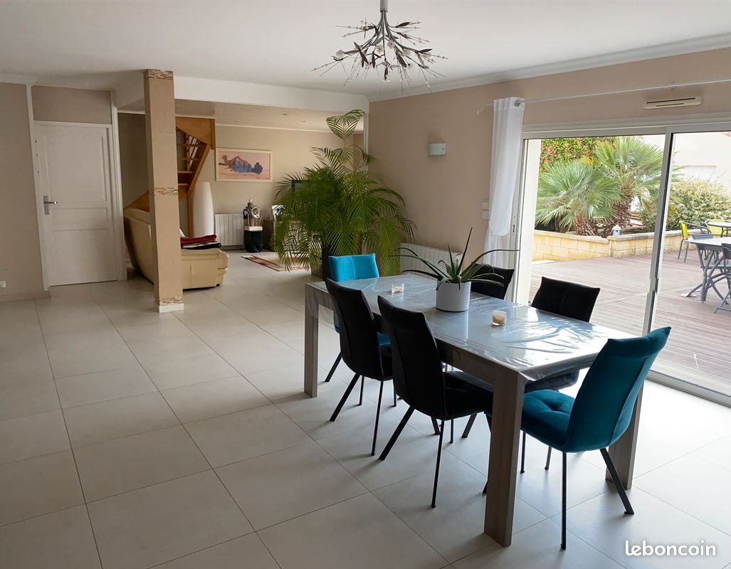 Maison à louer, 145m², Sainte-Pazanne
