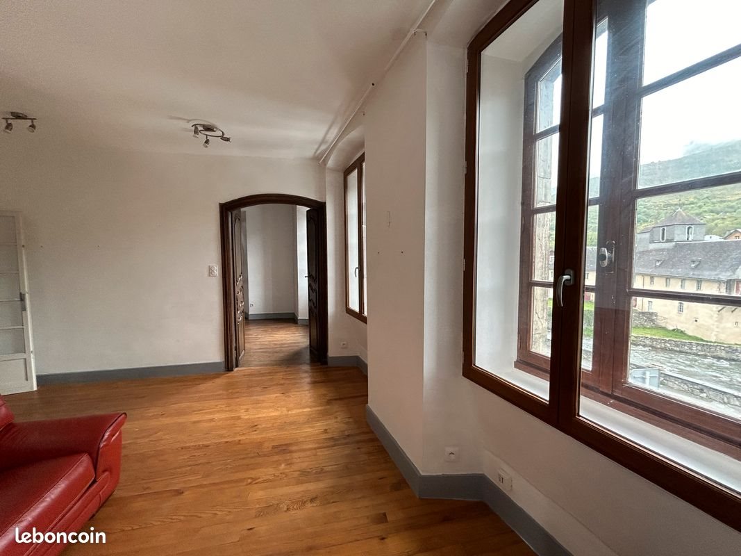Appartement à louer, 72m², Arreau
