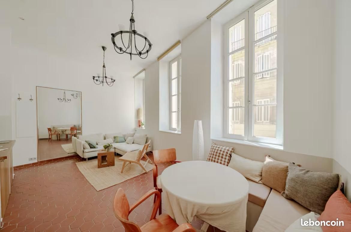 Appartement à louer, 47m², Marseille 2ème