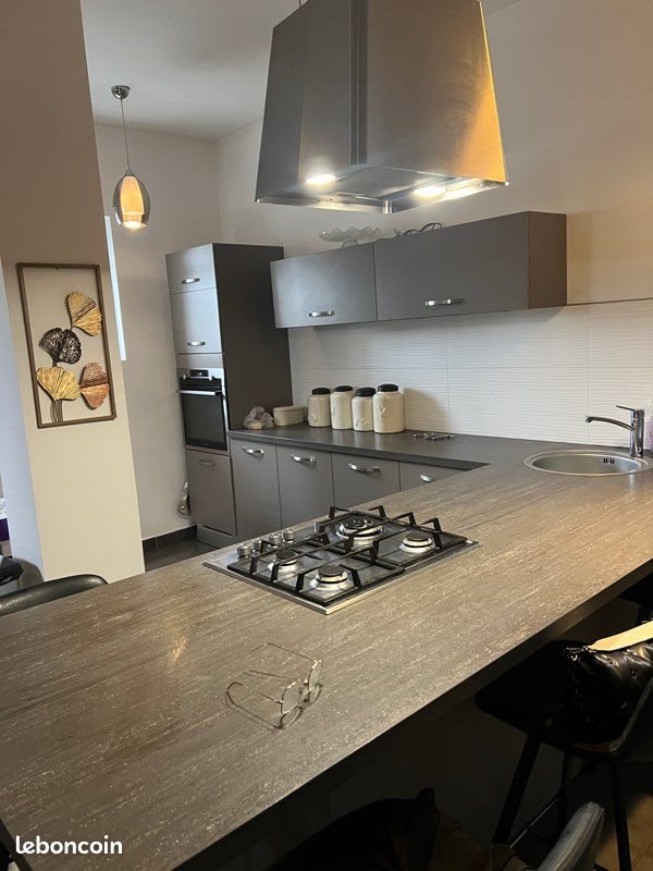 Appartement à vendre, 170m², Saint-Genest-Lerpt