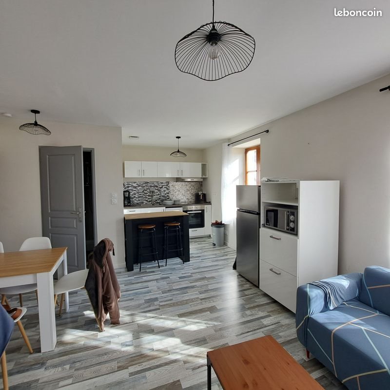 Appartement à louer, 42m², Belleville