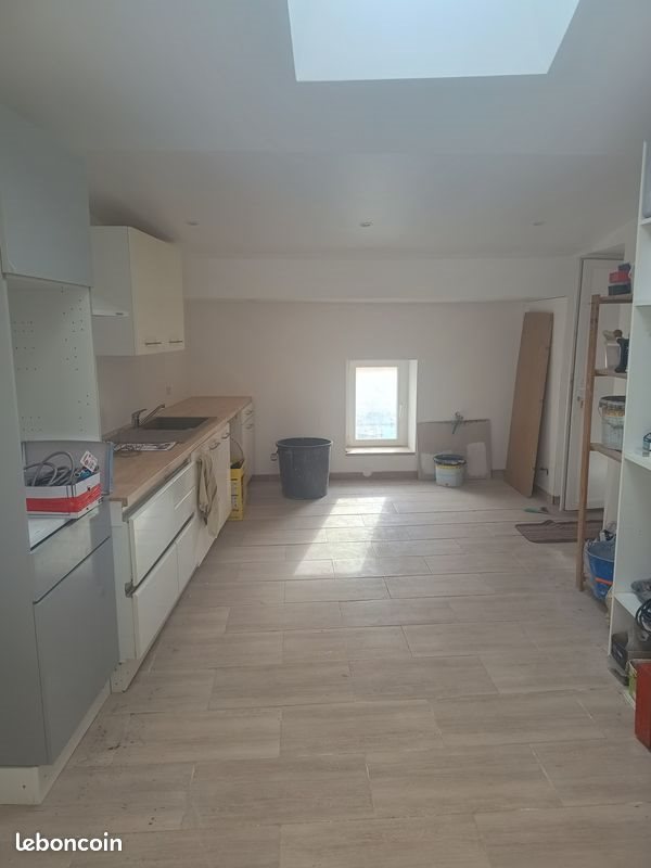 Appartement à louer, 42m², Plaissan