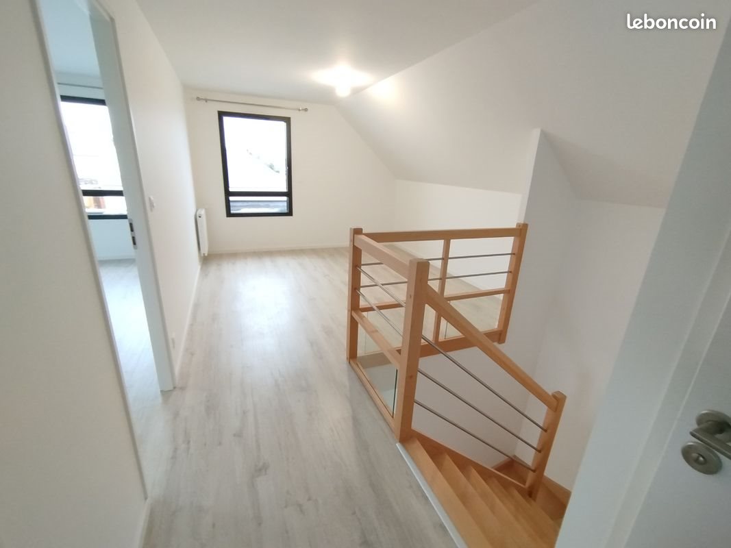Maison à louer, 132m², Riantec