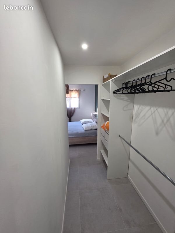 Appartement à louer, 40m², La Crau