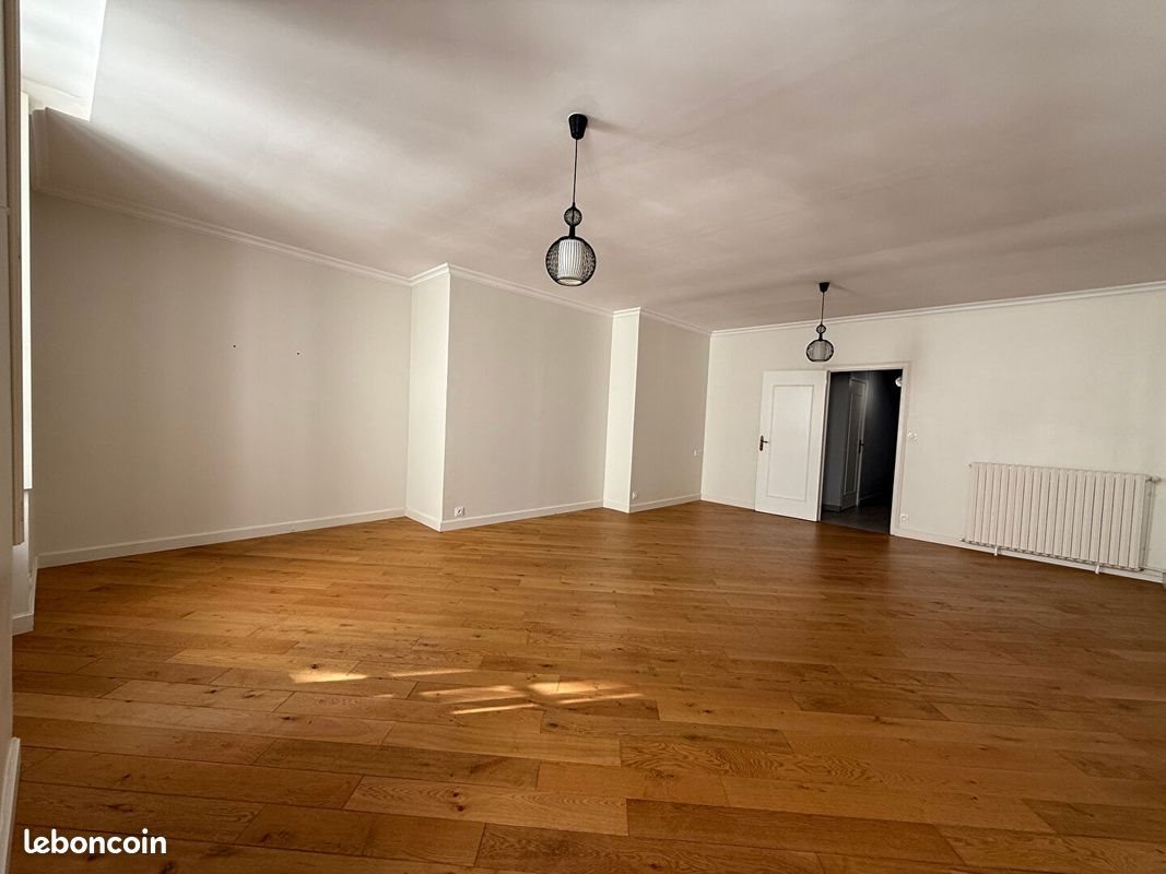 Appartement à louer, 140m², Château-Gontier