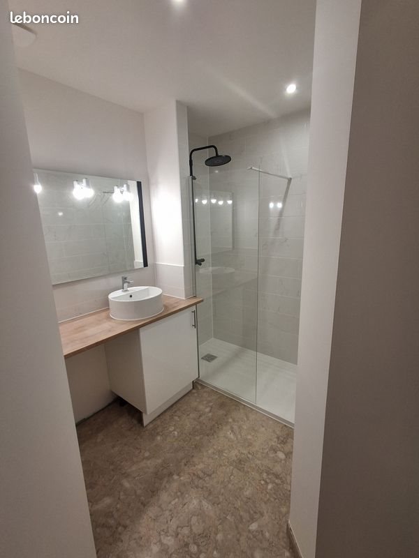 Appartement à louer, 63m², Millau