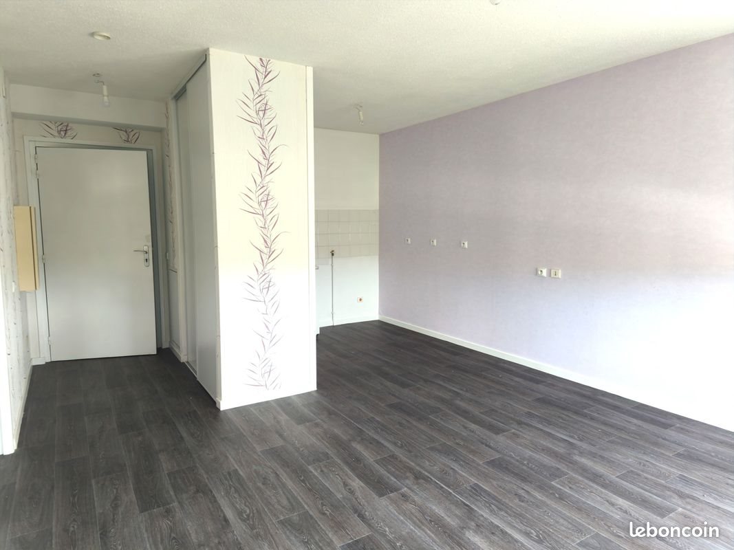 Appartement à louer, 40m², Cremeaux