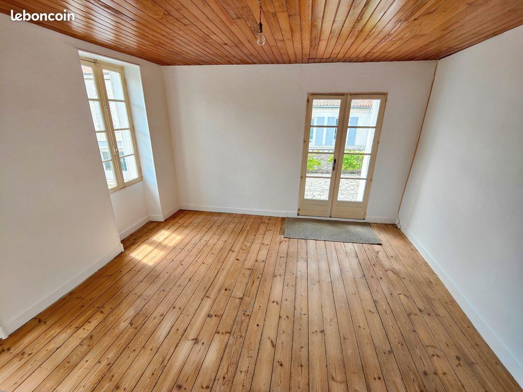 Maison à louer, 120m², Tonnay-Boutonne