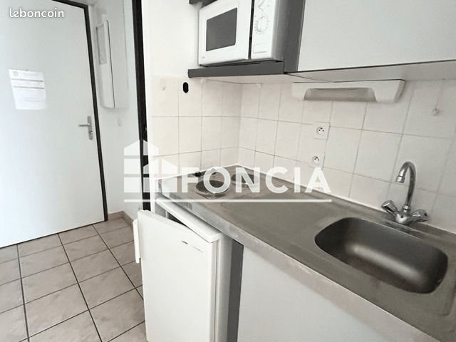 Appartement à louer, 19m², Saint-Etienne