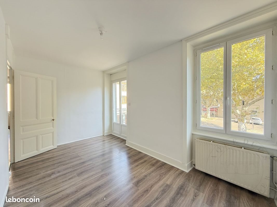 Appartement à louer, 73m², Communay