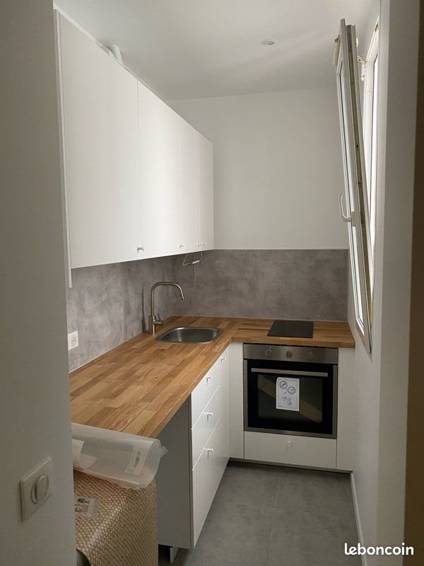 Appartement à louer, 21m², Paris 18ème