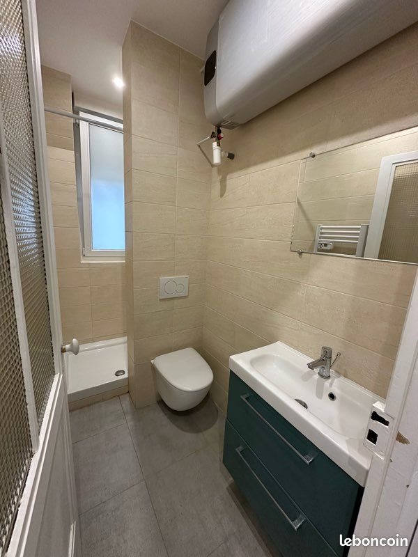 Appartement à louer, 21m², Paris 18ème