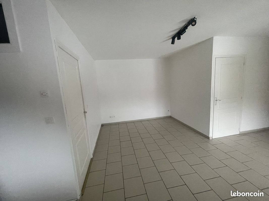 Appartement à louer, 45m², Drocourt