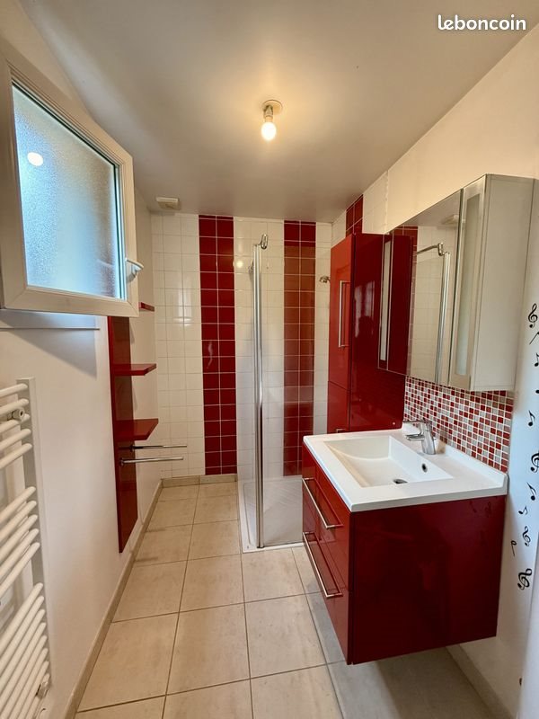 Maison à louer, 87m², Plessala