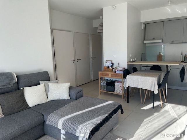 Appartement à louer, 42m², Vedène