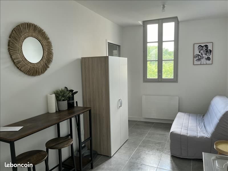 Appartement à louer, 16m², Angoulême