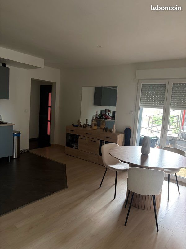 Appartement à louer, 90m², Betting