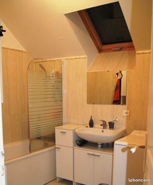 Appartement à louer, 85m², Bû