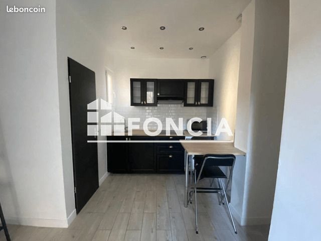 Appartement à louer, 29m², Marseille 5ème