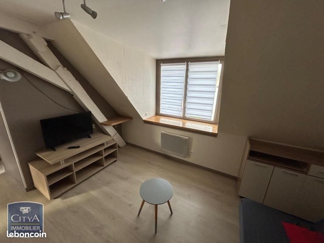 Appartement à louer, 24m², Saint-Saulve