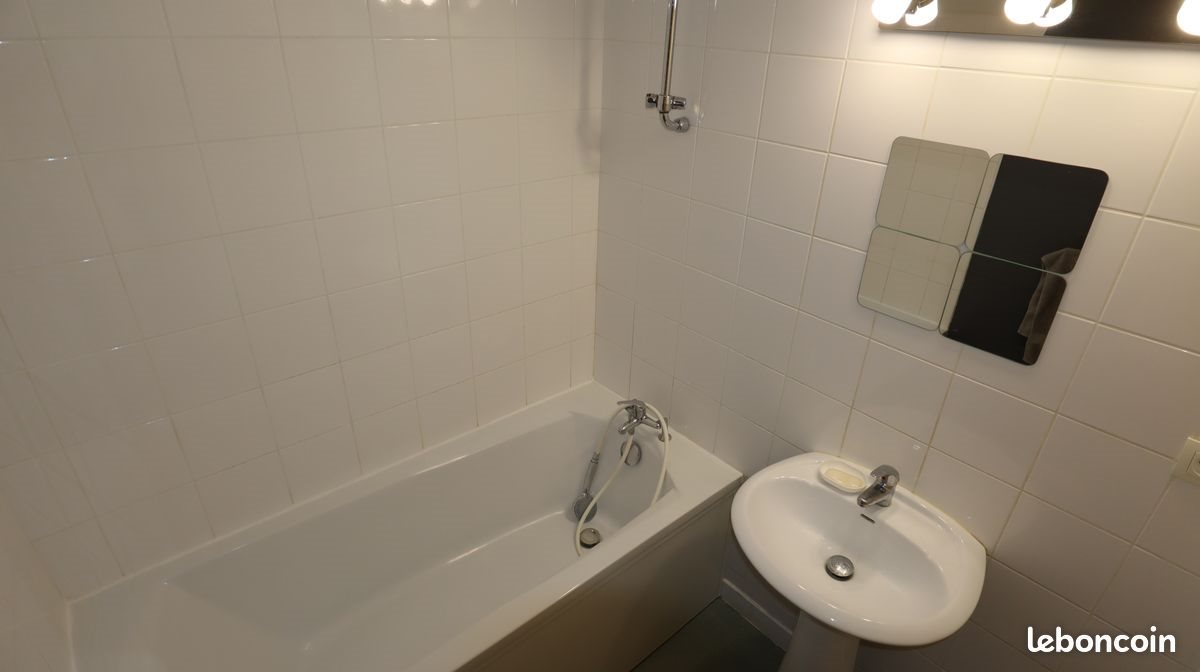 Appartement à louer, 65m², Comines