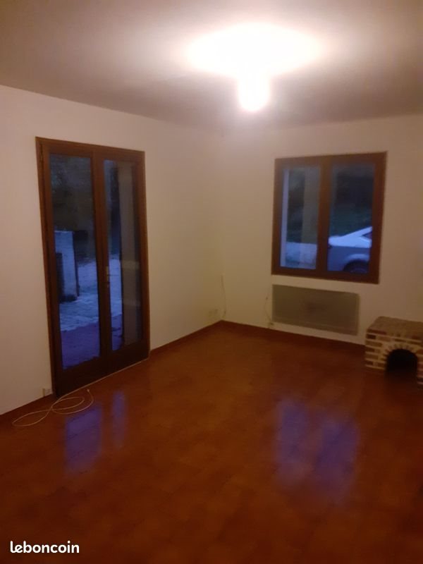 Maison à louer, 110m², Saint-Maximin-la-Sainte-Baume