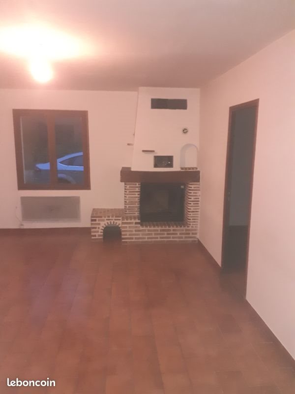 Maison à louer, 110m², Saint-Maximin-la-Sainte-Baume