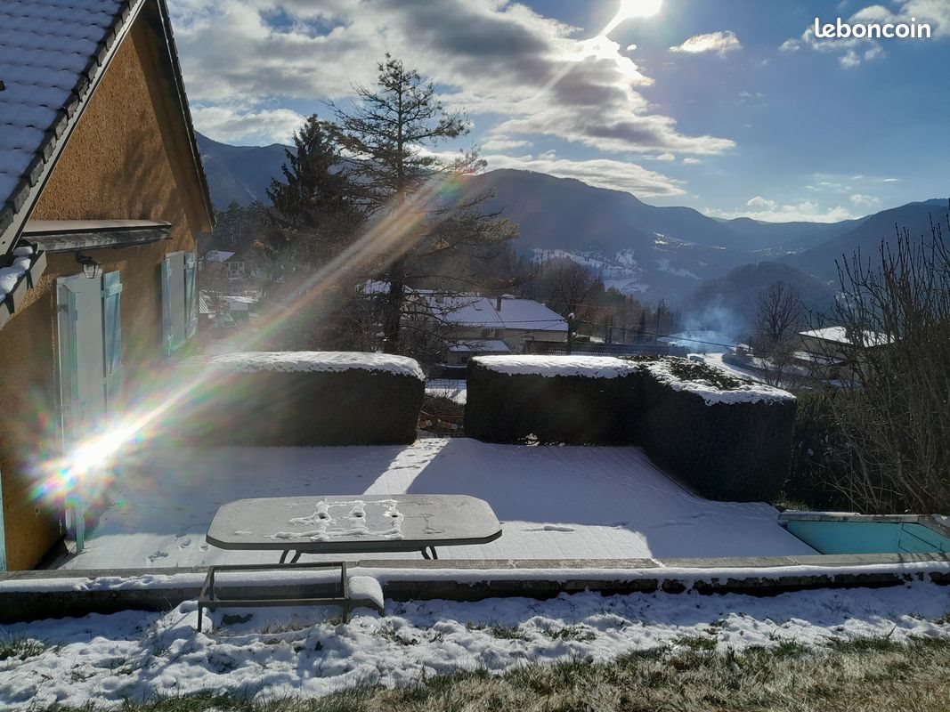 Maison à vendre, 140m², Saint-Claude